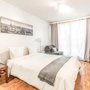 Apartment Champs Elysees Flat, Paris